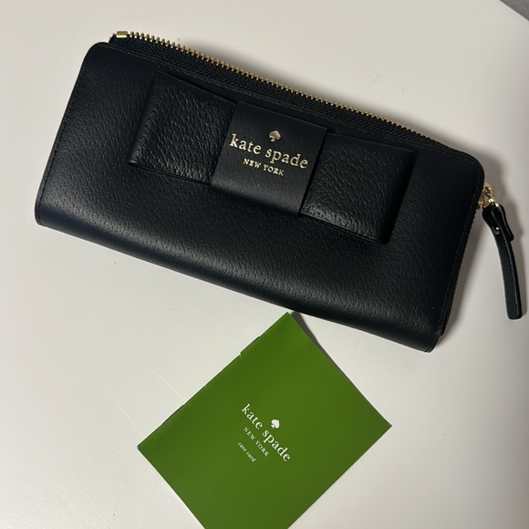 Kate Spade Wallet - Picture 5 of 5